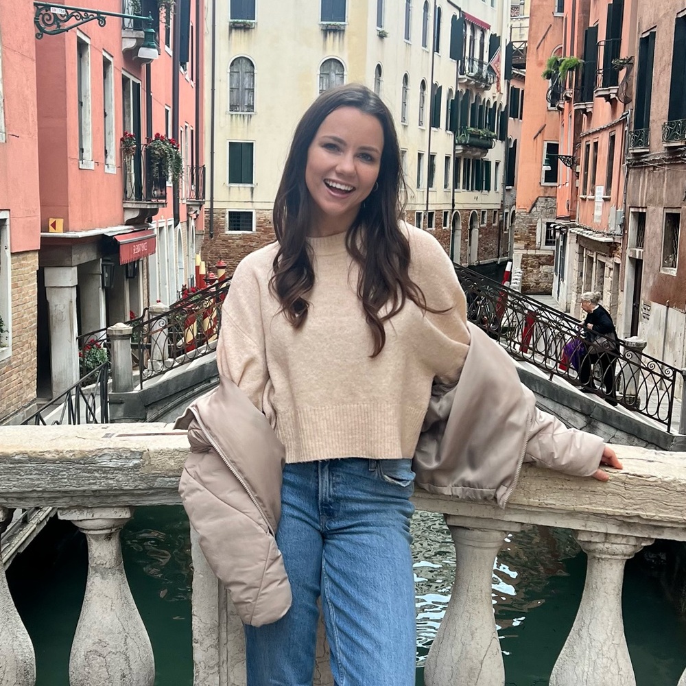 Meet your Posher, Lisa